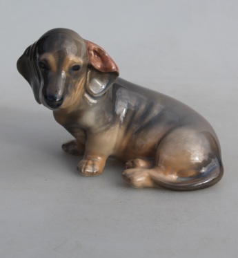 Gravhund porcelænsfigur - Royal Copenhagen Nr. 3140