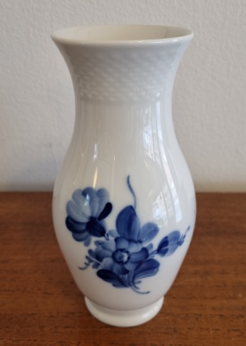 Royal Copenhagen Blå Blomst Flettet Vase Nr. 8362