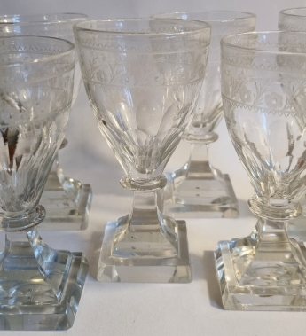 Seks antikke glas 1800-tallet